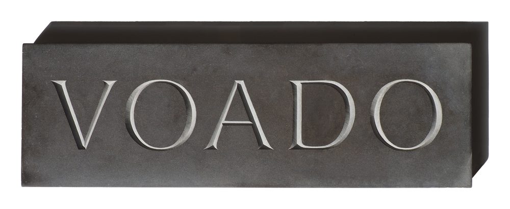 Voado, nom de maison gravé